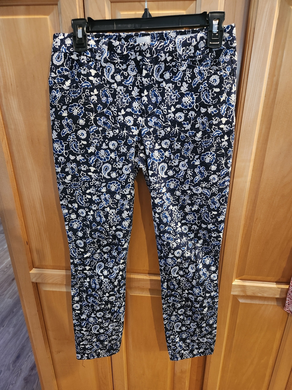 GAP Girls Navy Blue and White Floral Print Leggings
